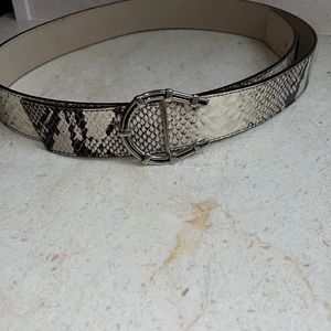 Donald J.Pliner belt